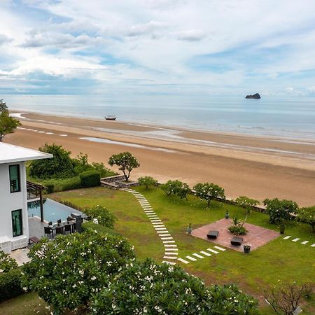 Beachfront Modern 4 Bedroom Pool Villa - Rv Hua Hin Dış mekan fotoğraf