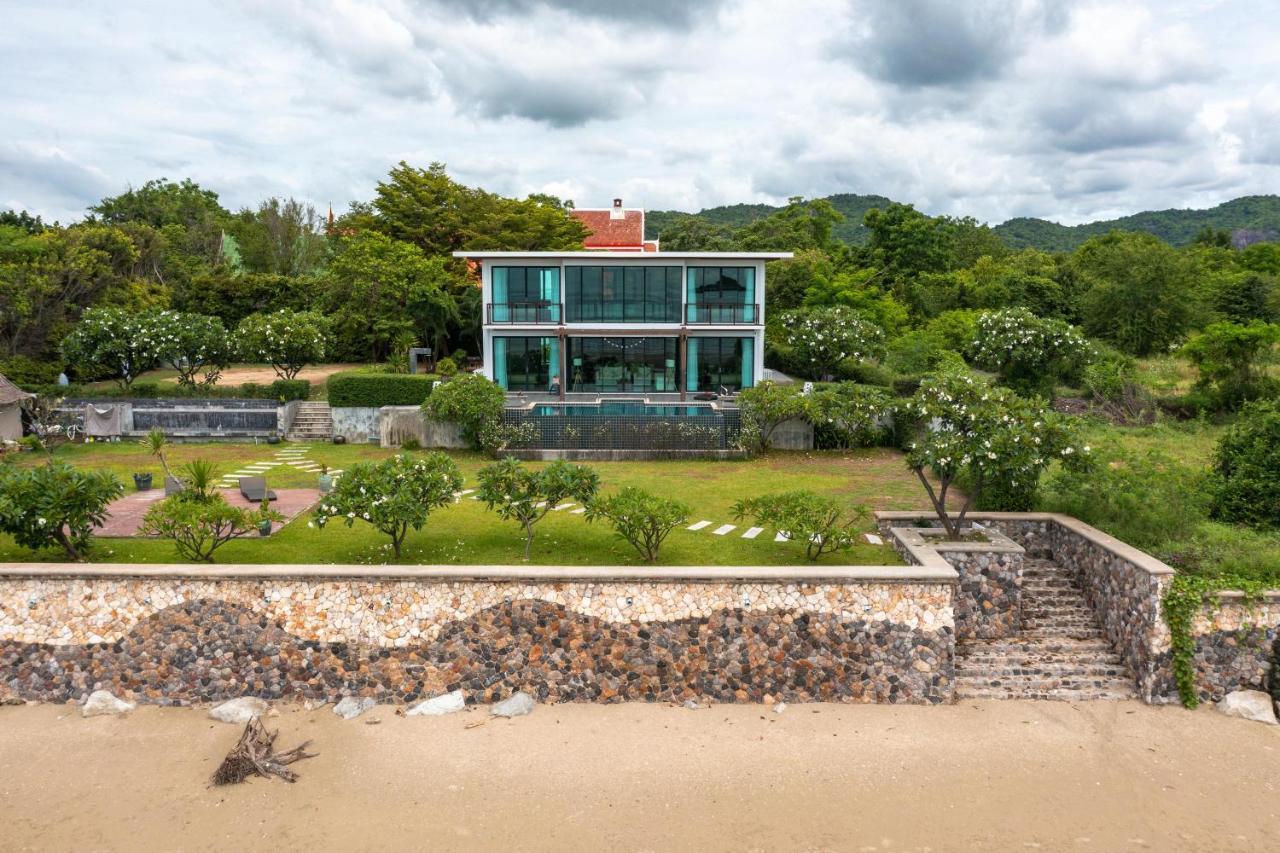 Beachfront Modern 4 Bedroom Pool Villa - Rv Hua Hin Dış mekan fotoğraf