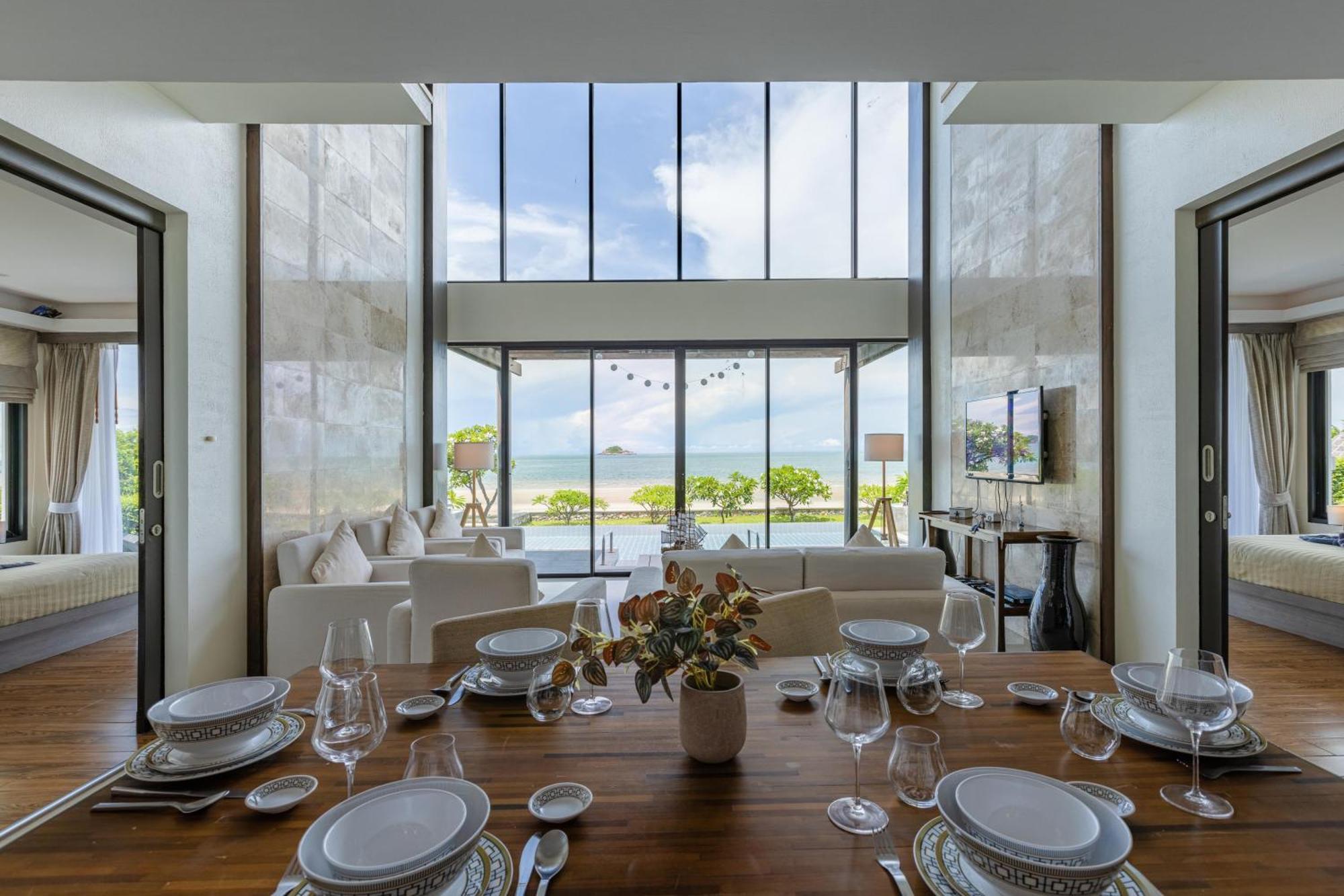 Beachfront Modern 4 Bedroom Pool Villa - Rv Hua Hin Dış mekan fotoğraf