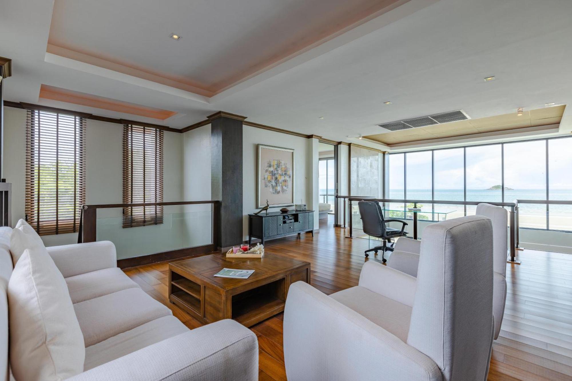 Beachfront Modern 4 Bedroom Pool Villa - Rv Hua Hin Dış mekan fotoğraf