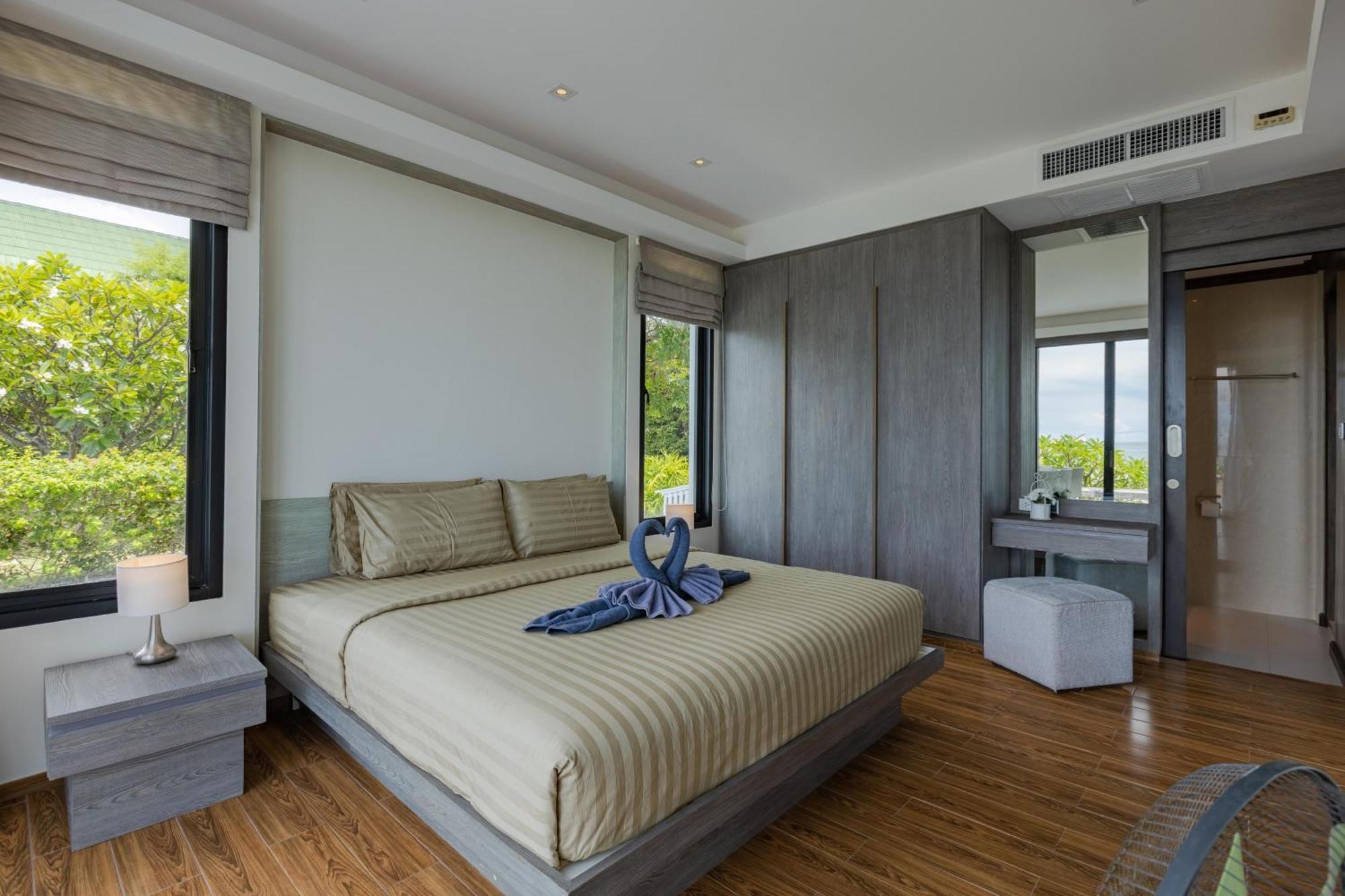 Beachfront Modern 4 Bedroom Pool Villa - Rv Hua Hin Dış mekan fotoğraf
