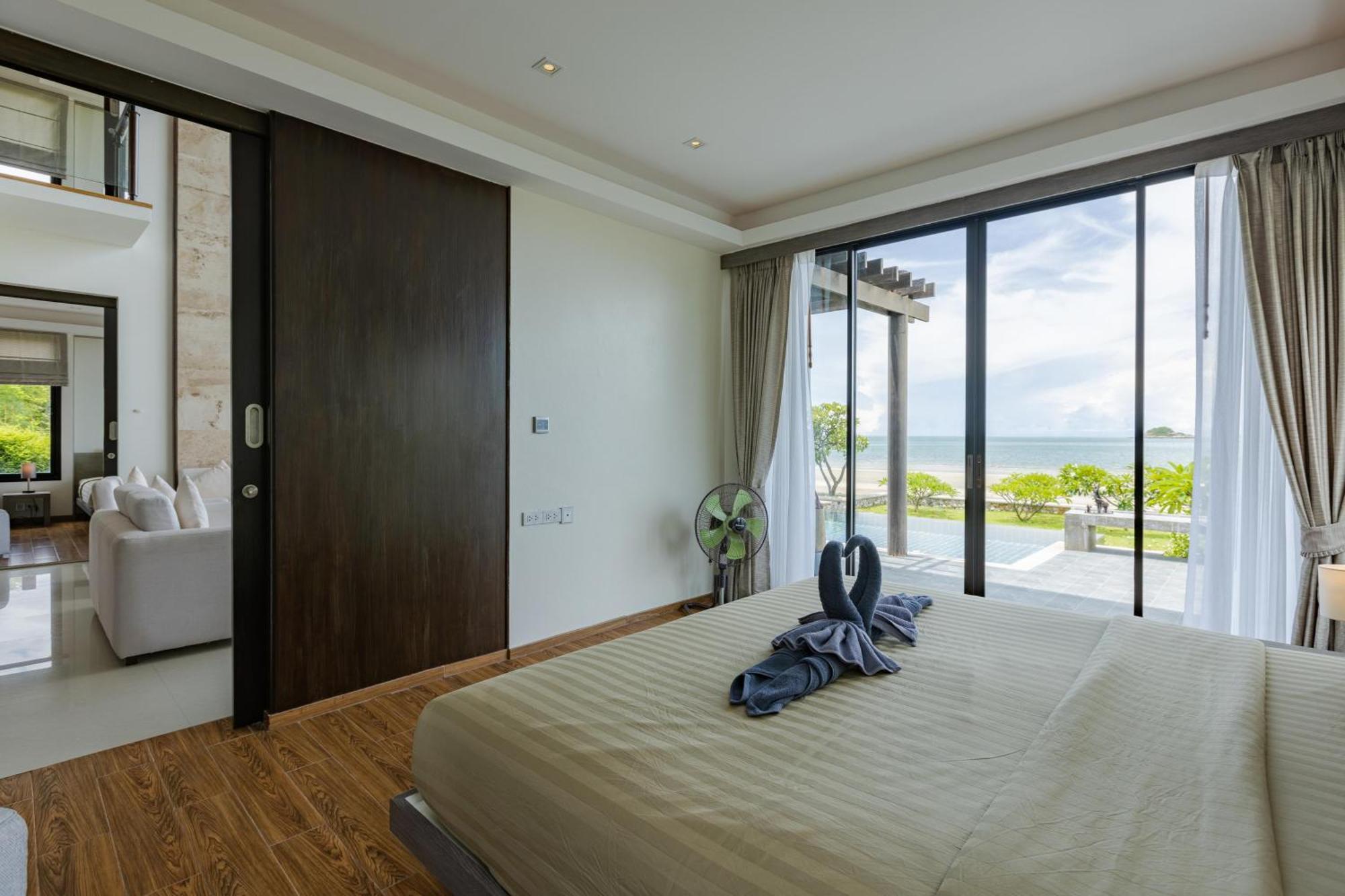 Beachfront Modern 4 Bedroom Pool Villa - Rv Hua Hin Dış mekan fotoğraf