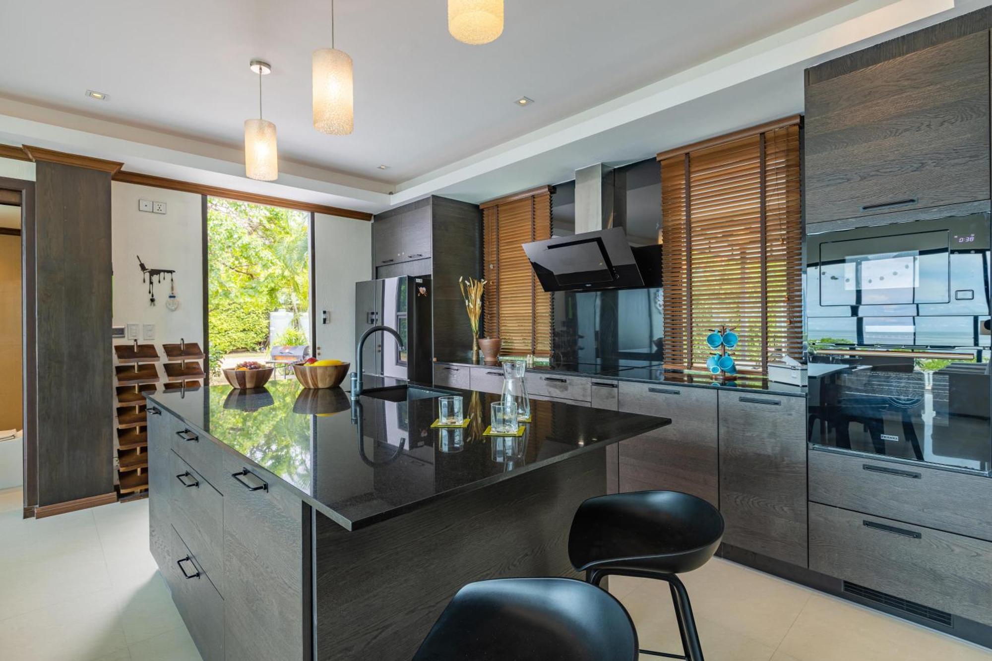 Beachfront Modern 4 Bedroom Pool Villa - Rv Hua Hin Dış mekan fotoğraf