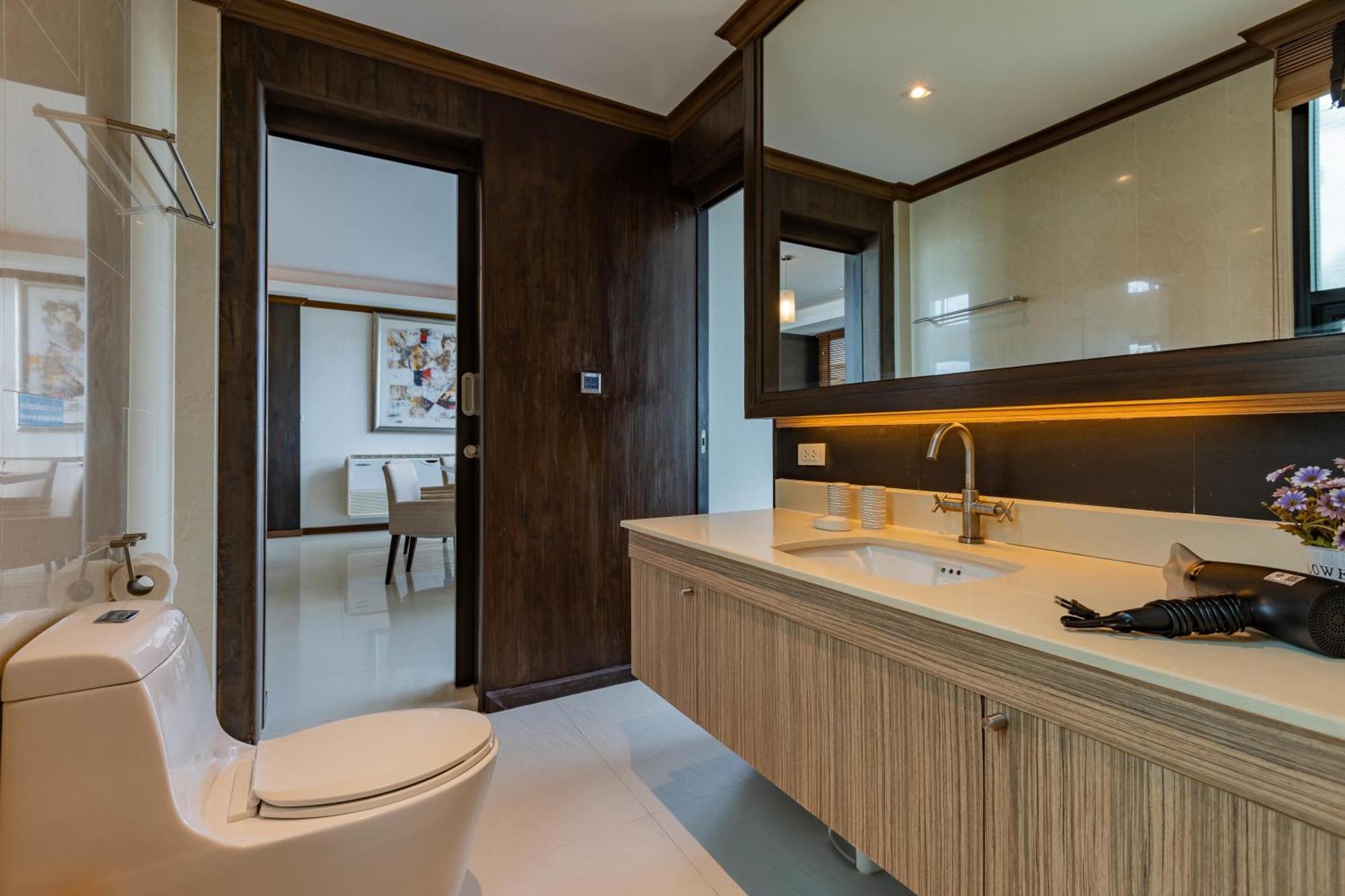 Beachfront Modern 4 Bedroom Pool Villa - Rv Hua Hin Dış mekan fotoğraf